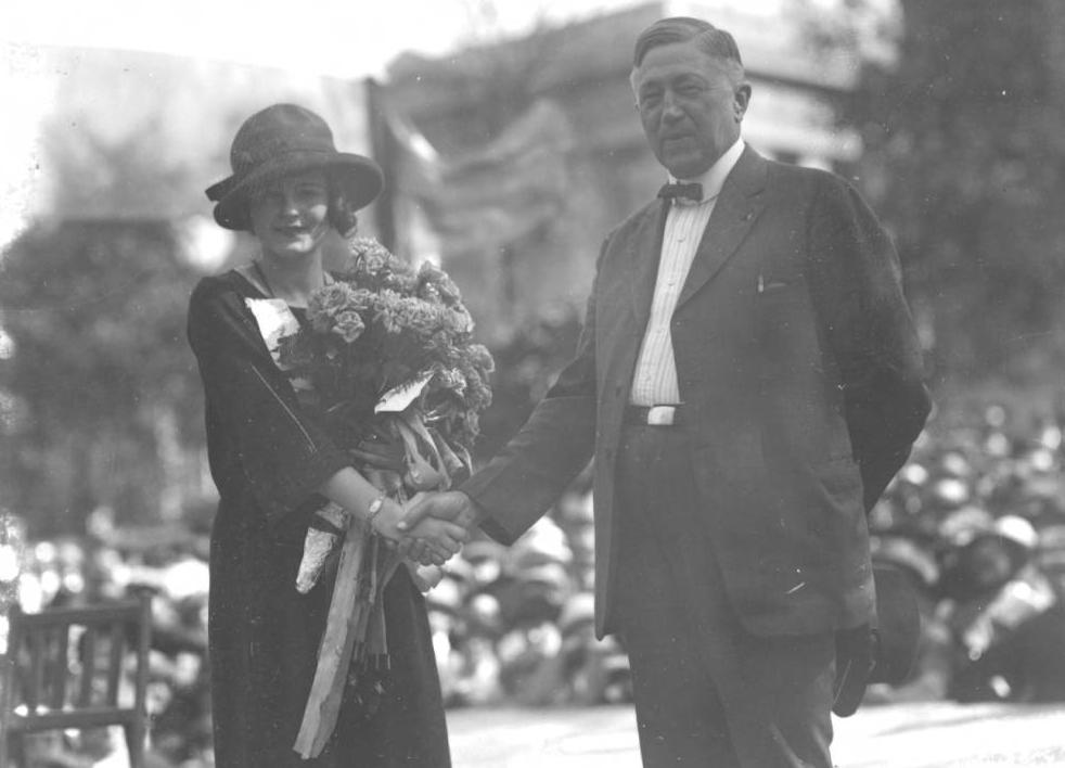 Mary Katherine Campbell of Columbus, Miss America in 1922 and 1923, shaking hands with Columbus Mayor James J. Thomas. Via Ohio Memory.