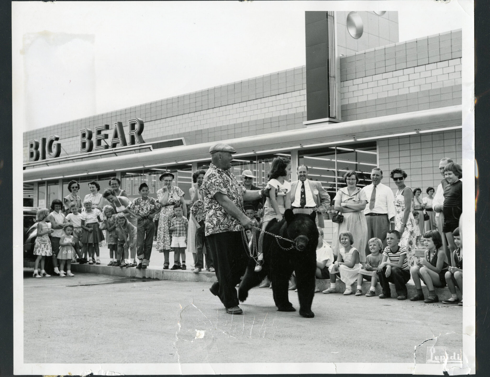 Big Bear: The Original Columbus Supermarket